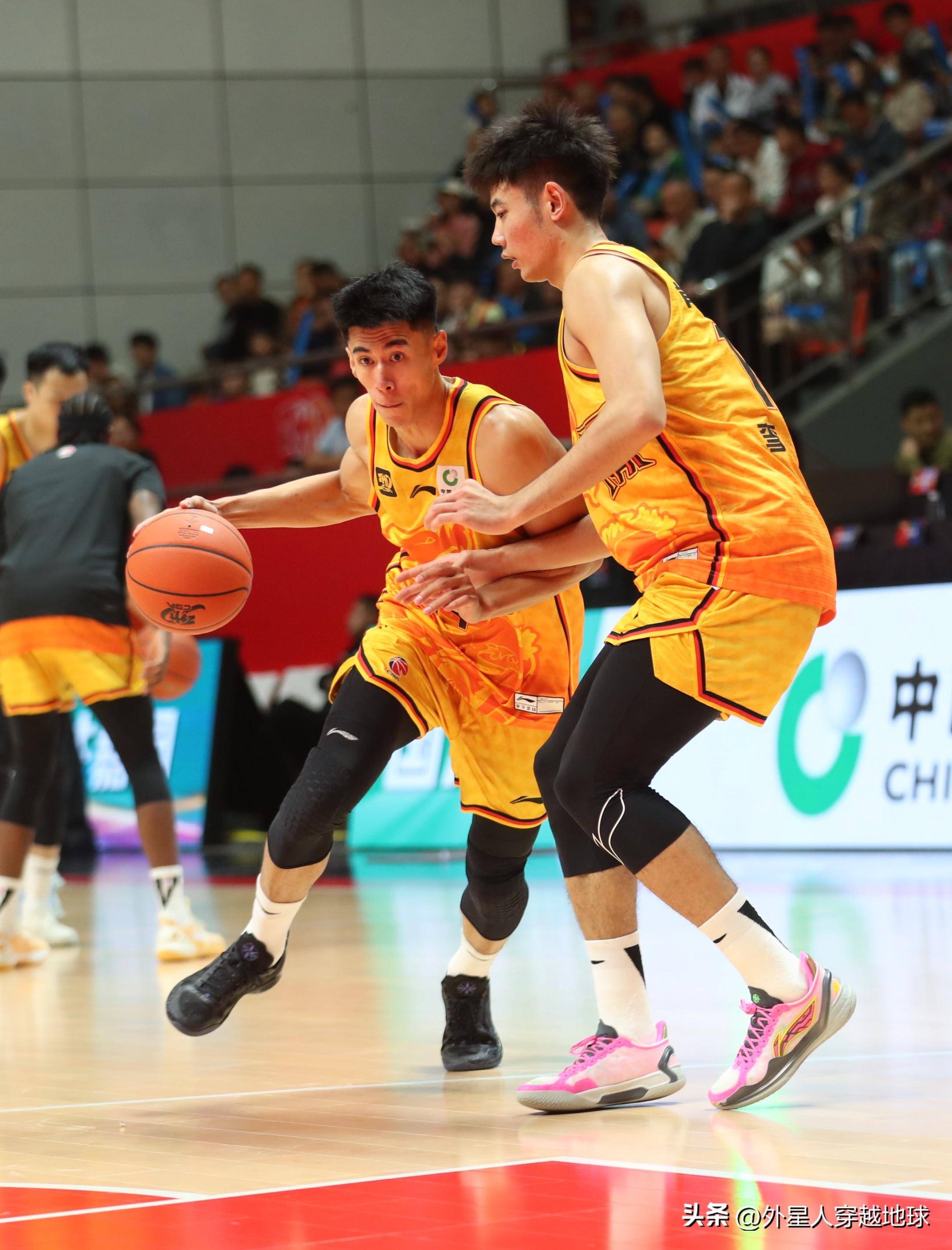 广州龙狮继续努力，目标战胜江苏肯帝亚的简单介绍