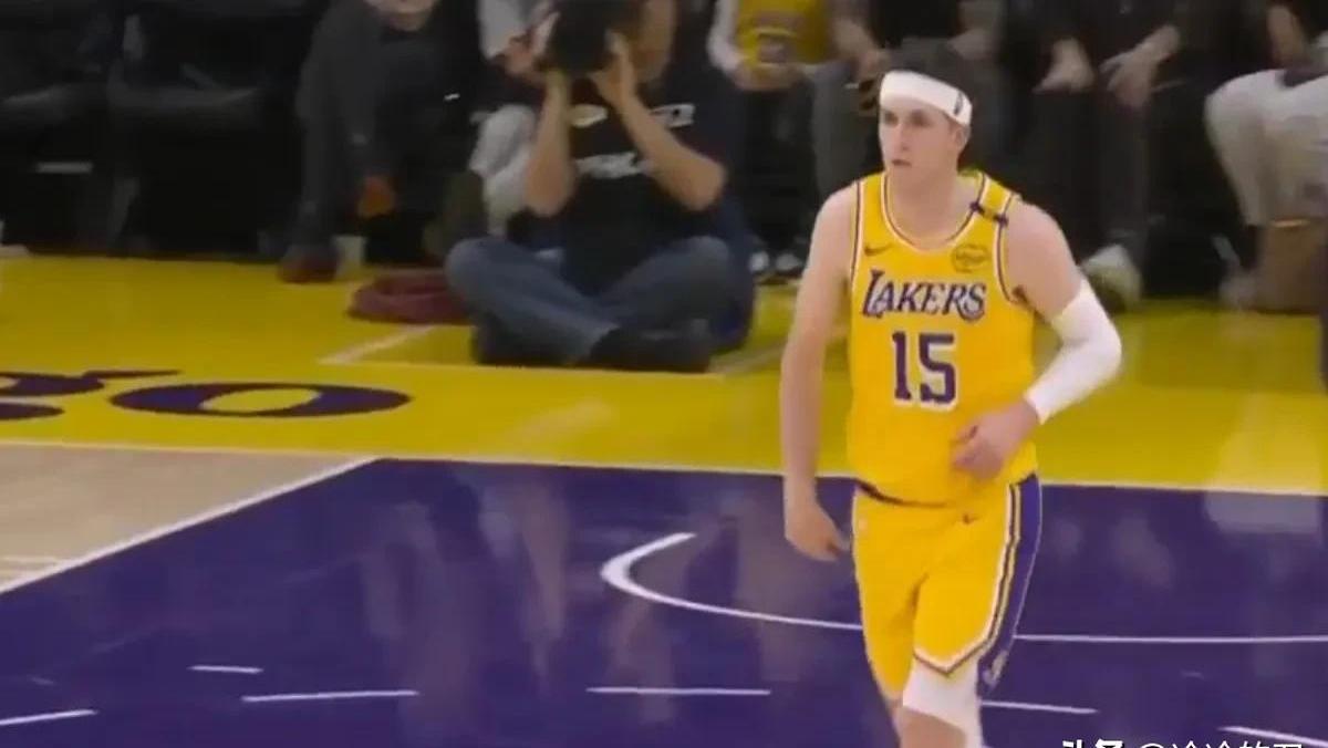 黄蜂遭遇掘金逆转绝杀,老将霍华德坐镇支援的简单介绍 黄蜂遭遇掘金逆转绝杀,老将霍华德坐镇支援的简单介绍