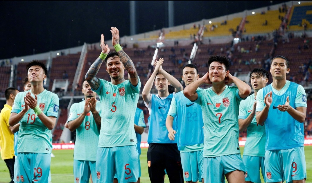 关于亚洲足球联赛中日本队压倒性优势的信息 关于亚洲足球联赛中日本队压倒性优势的信息