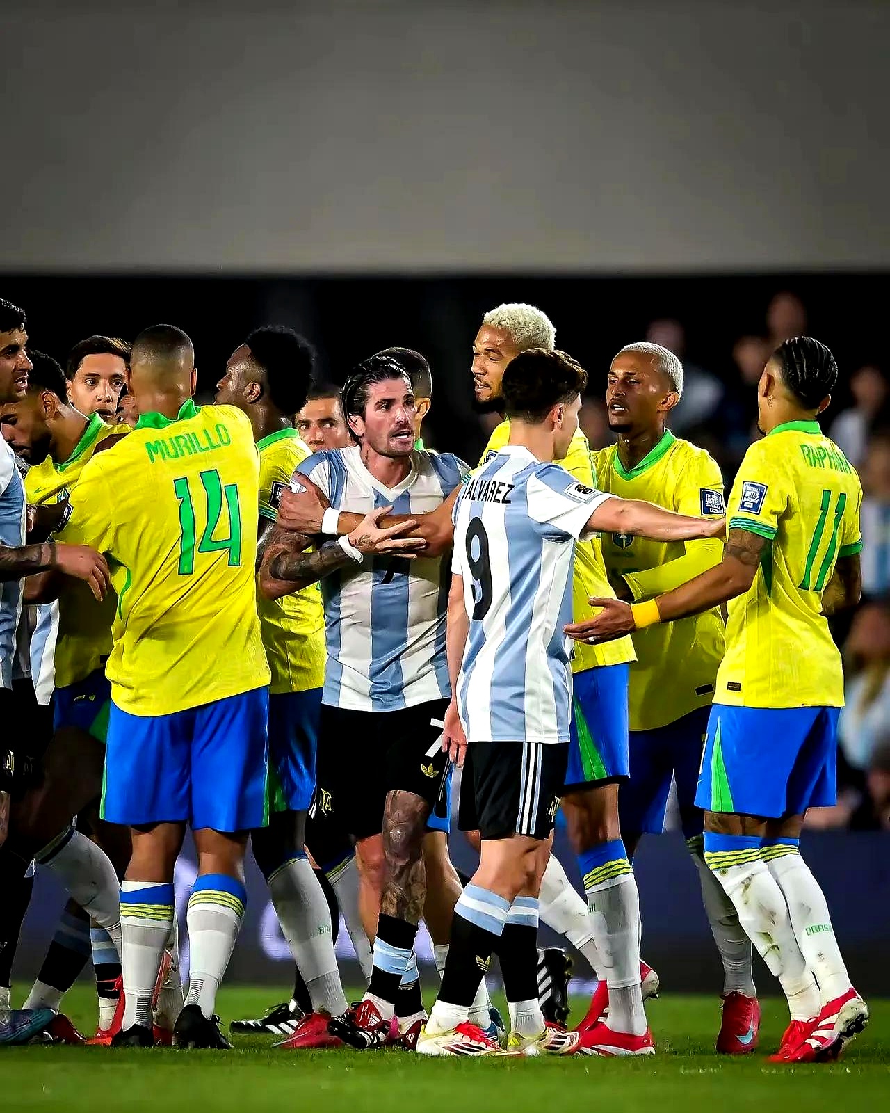 关于阿根廷前锋连续场比赛破门引发球迷欢呼的信息 关于阿根廷前锋连续场比赛破门引发球迷欢呼的信息